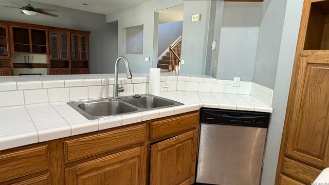 10565 Briggs, Atascosa, TX 78002