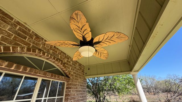 10565 Briggs, Atascosa, TX 78002