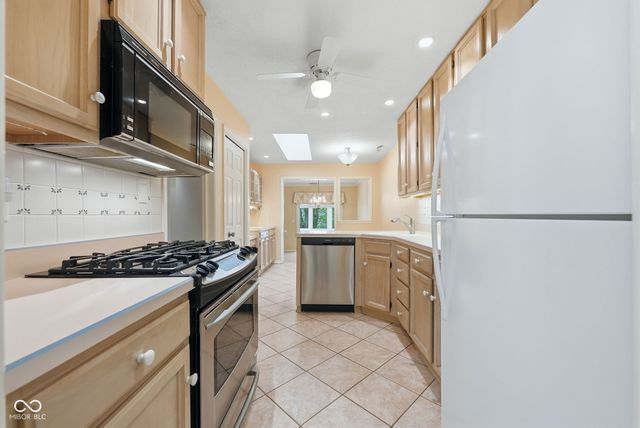 2020 Mystic Bay Court, Indianapolis, IN 46240