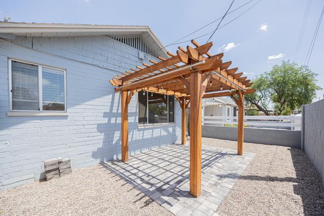 2301 N 11th Street, Phoenix, AZ 85006