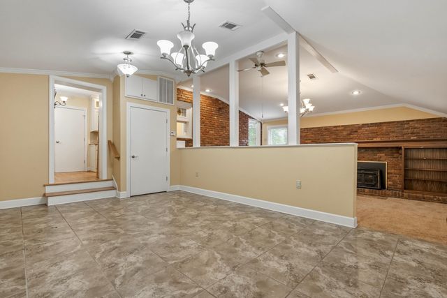700 Carter Road, Arkadelphia, AR 71923