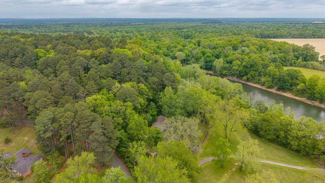 700 Carter Road, Arkadelphia, AR 71923