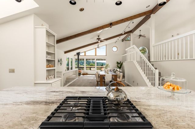 13738 Sun Forest Dr, Penn Valley, CA 95946