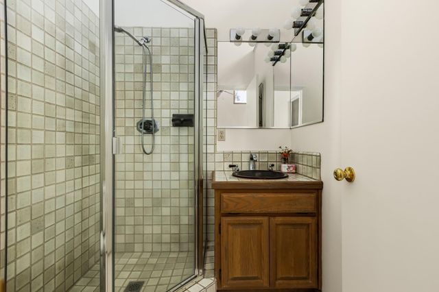 13738 Sun Forest Dr, Penn Valley, CA 95946