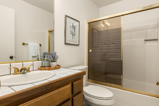 13738 Sun Forest Dr, Penn Valley, CA 95946