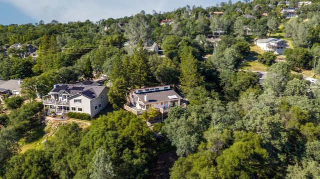 13738 Sun Forest Dr, Penn Valley, CA 95946