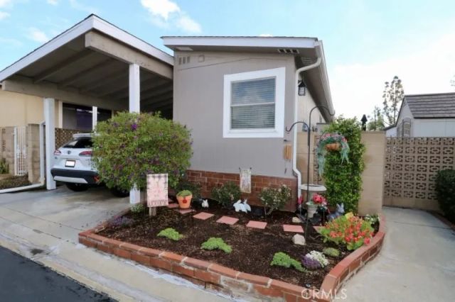 736 Terrace Lake 324, Brea, CA 92821