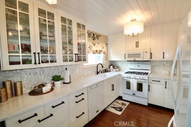 736 Terrace Lake 324, Brea, CA 92821