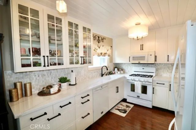 736 Terrace Lake 324, Brea, CA 92821