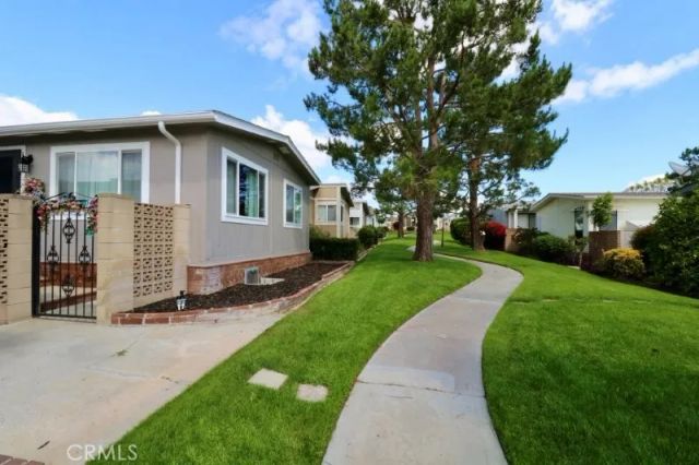 736 Terrace Lake 324, Brea, CA 92821