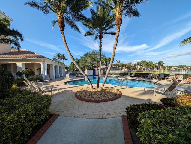 170 Euphrates Circle, Palm Beach Gardens, FL 33410