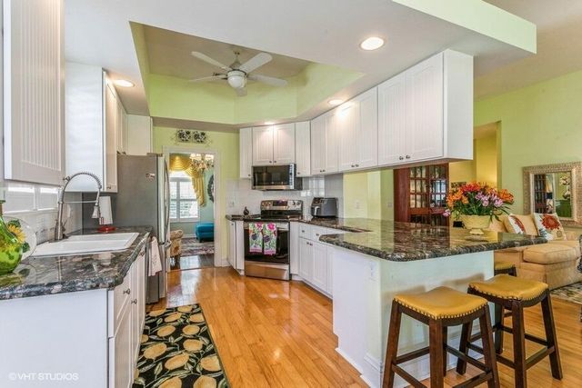 170 Euphrates Circle, Palm Beach Gardens, FL 33410