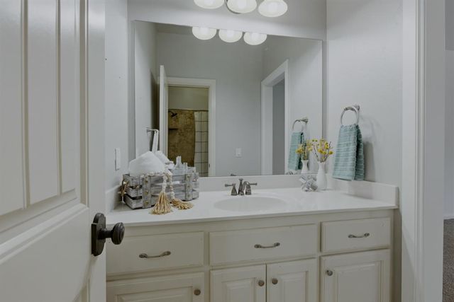 2808 SW 138th Street, Oklahoma City, OK 73170