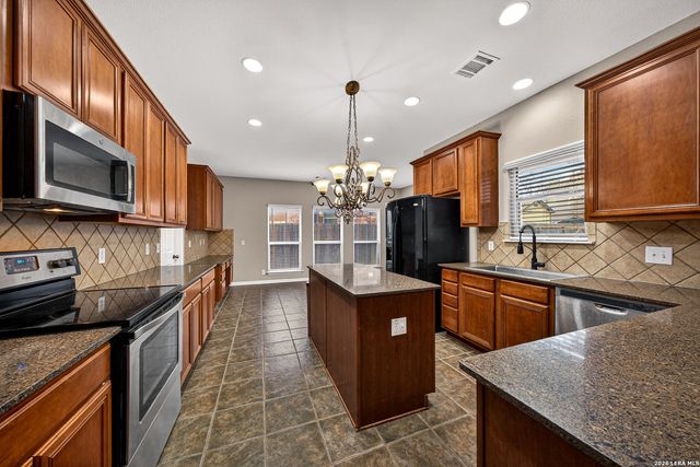 39 Atwell Park, San Antonio, TX 78254