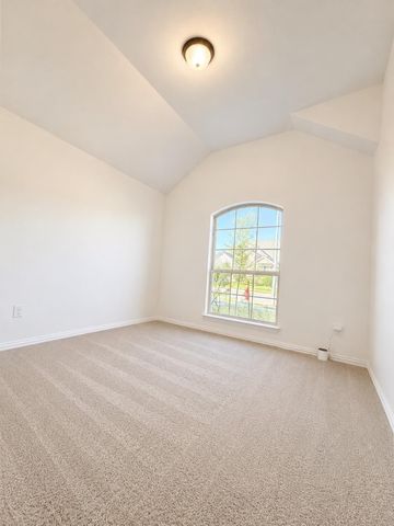 384 Biscayne Bay BND, Kyle, TX 78640