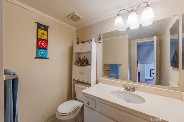 535 E 223rd Street 16, Carson, CA 90745