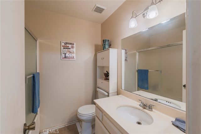 535 E 223rd Street 16, Carson, CA 90745