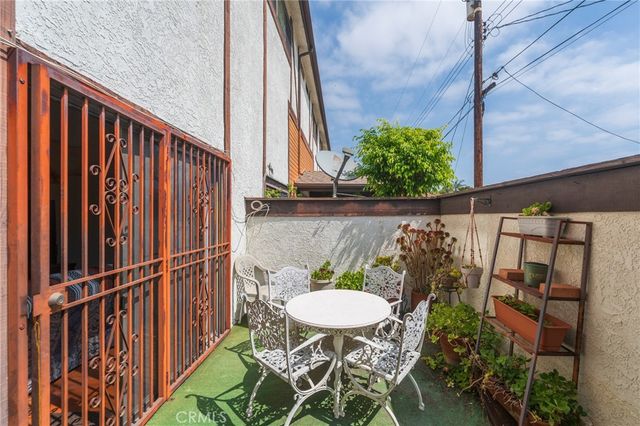 535 E 223rd Street 16, Carson, CA 90745