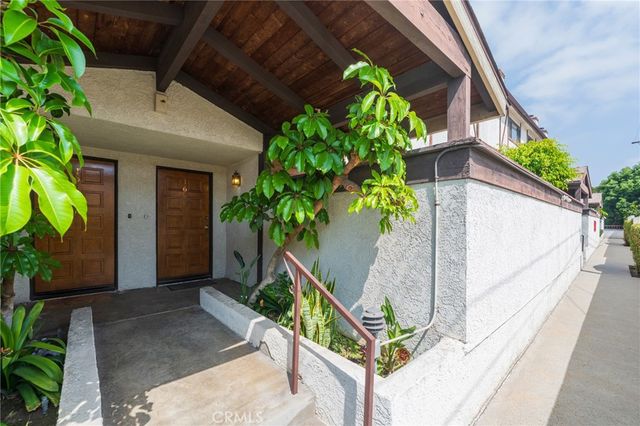 535 E 223rd Street 16, Carson, CA 90745