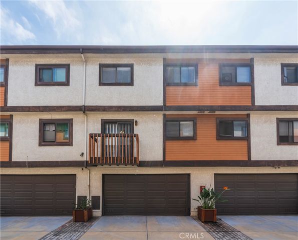 535 E 223rd Street 16, Carson, CA 90745