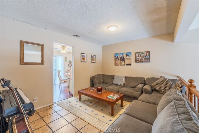 535 E 223rd Street 16, Carson, CA 90745