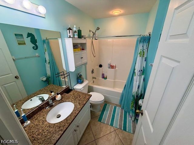 1817 NW 3rd PL, Cape Coral, FL 33993