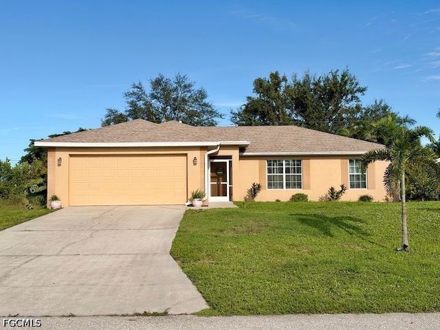 1817 NW 3rd PL, Cape Coral, FL 33993