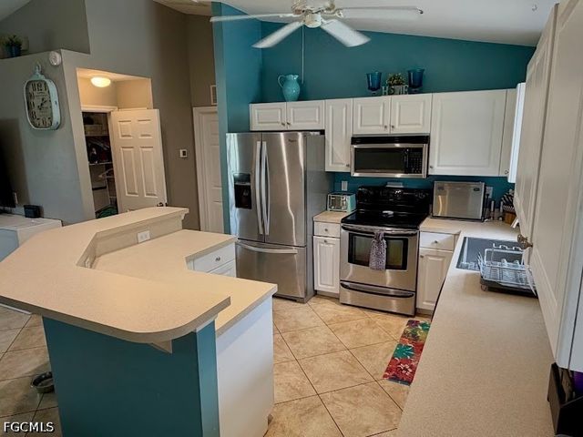 1817 NW 3rd PL, Cape Coral, FL 33993