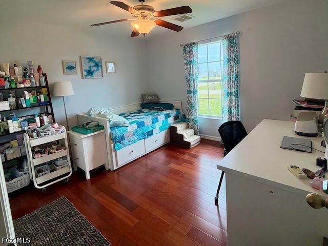 1817 NW 3rd PL, Cape Coral, FL 33993