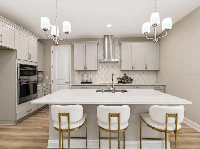 3557 SECLUDED COURT, Sarasota, FL 34240