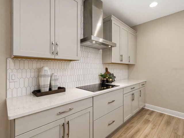 3557 SECLUDED COURT, Sarasota, FL 34240