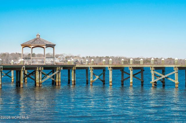 533 Huntington Avenue, Pine Beach, NJ 08741