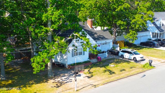533 Huntington Avenue, Pine Beach, NJ 08741