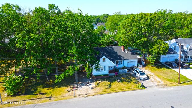 533 Huntington Avenue, Pine Beach, NJ 08741