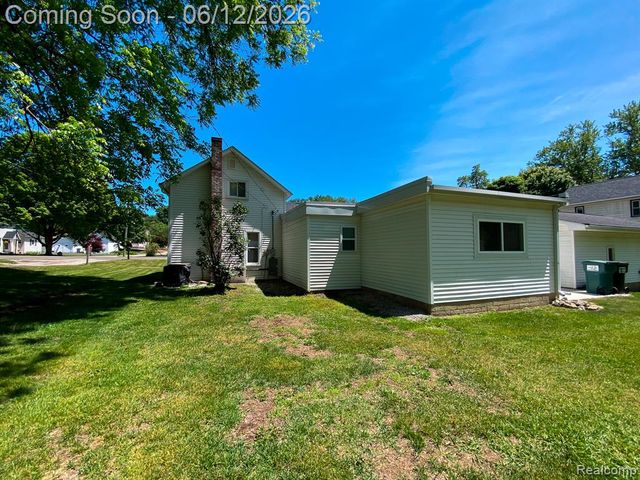10514 Hamburg Road, Whitmore Lake, MI 48189