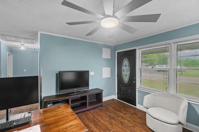 6970 Walden Dr, Kinsey, AL 36303