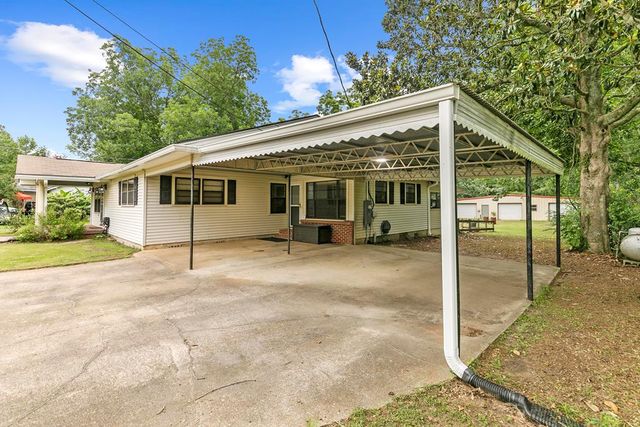 6970 Walden Dr, Kinsey, AL 36303