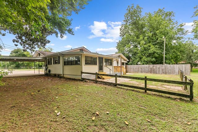 6970 Walden Dr, Kinsey, AL 36303