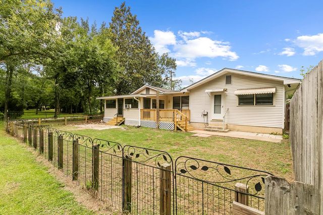 6970 Walden Dr, Kinsey, AL 36303