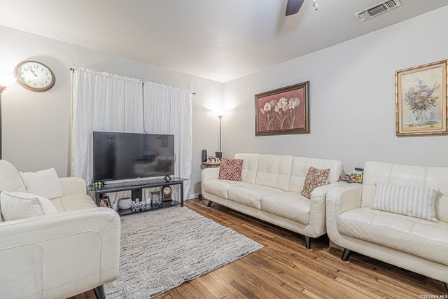 130 Hub, San Antonio, TX 78220