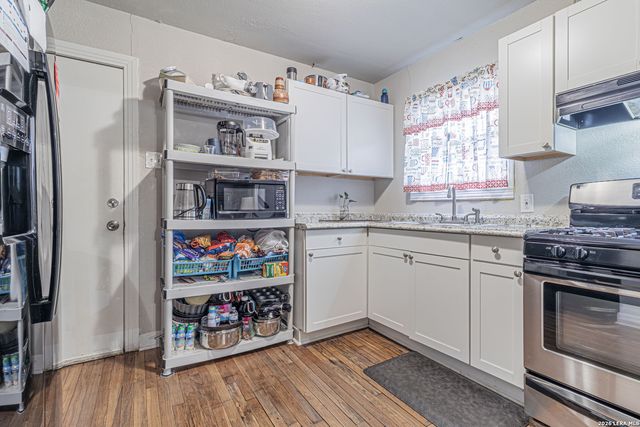 130 Hub, San Antonio, TX 78220