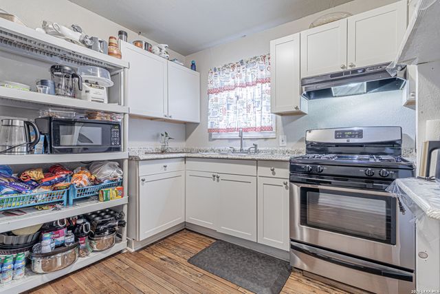 130 Hub, San Antonio, TX 78220