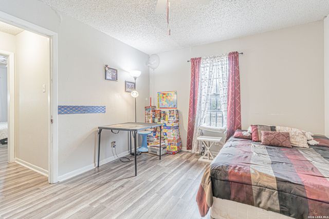 130 Hub, San Antonio, TX 78220