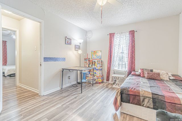 130 Hub, San Antonio, TX 78220