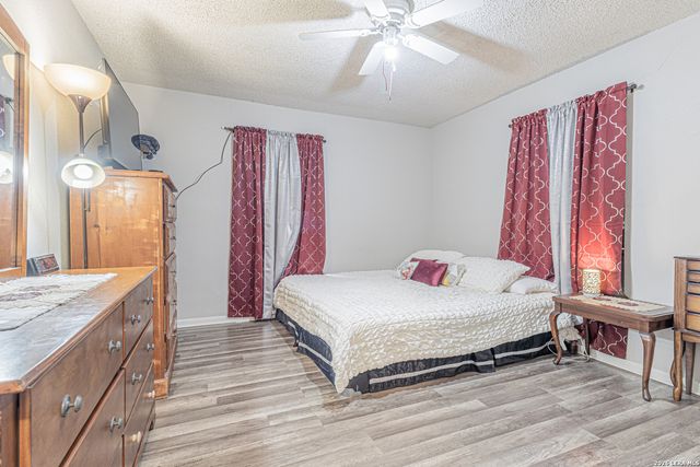 130 Hub, San Antonio, TX 78220