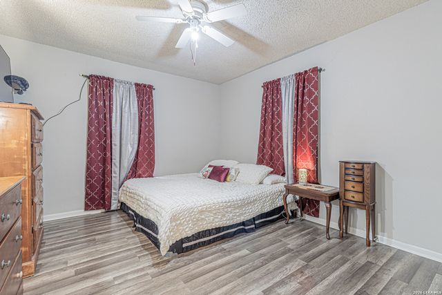 130 Hub, San Antonio, TX 78220