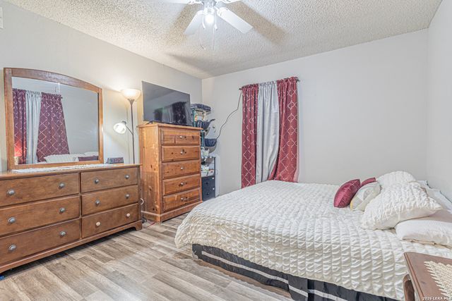 130 Hub, San Antonio, TX 78220