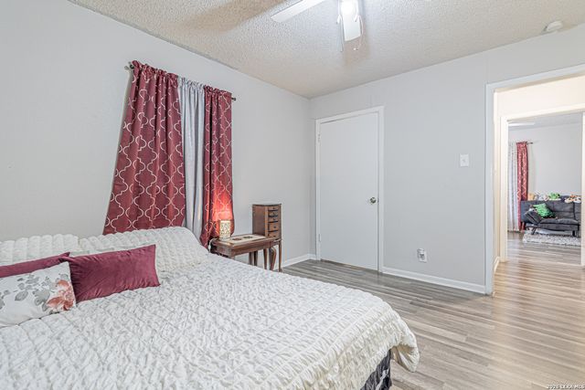 130 Hub, San Antonio, TX 78220