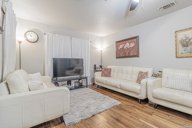 130 Hub, San Antonio, TX 78220