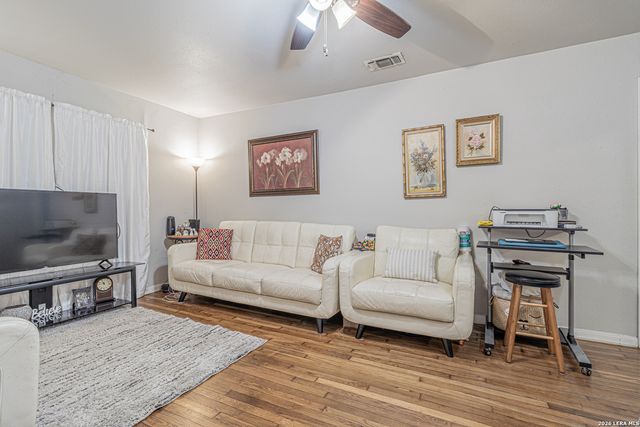 130 Hub, San Antonio, TX 78220